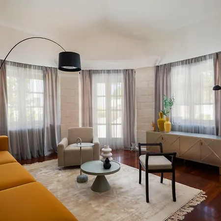 Gloriamaris Villa